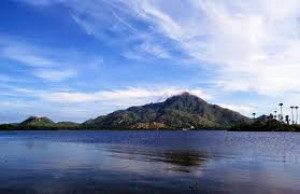 Exploring the Natural Beauty of Samudram Lake in Tiruvannamalai