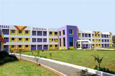 Vignesh Nursing College